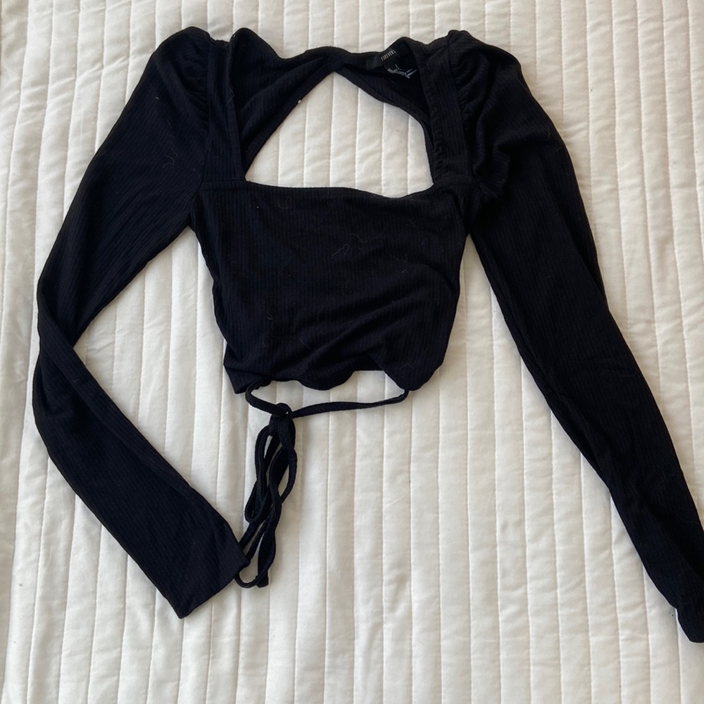 Black puff sleeve criss cross open back crop top